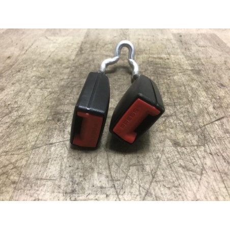 Attache ceinture arriere gauche SKODA FABIA 2 PHASE 2 d’occasion