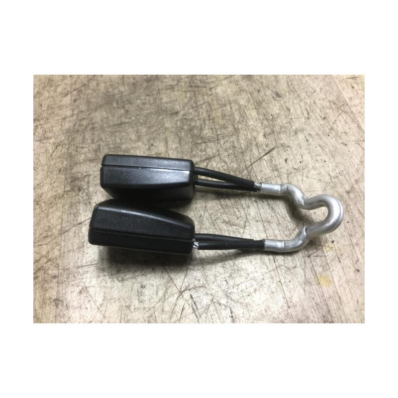 Attache ceinture arriere gauche SKODA FABIA 2 PHASE 2 d’occasion