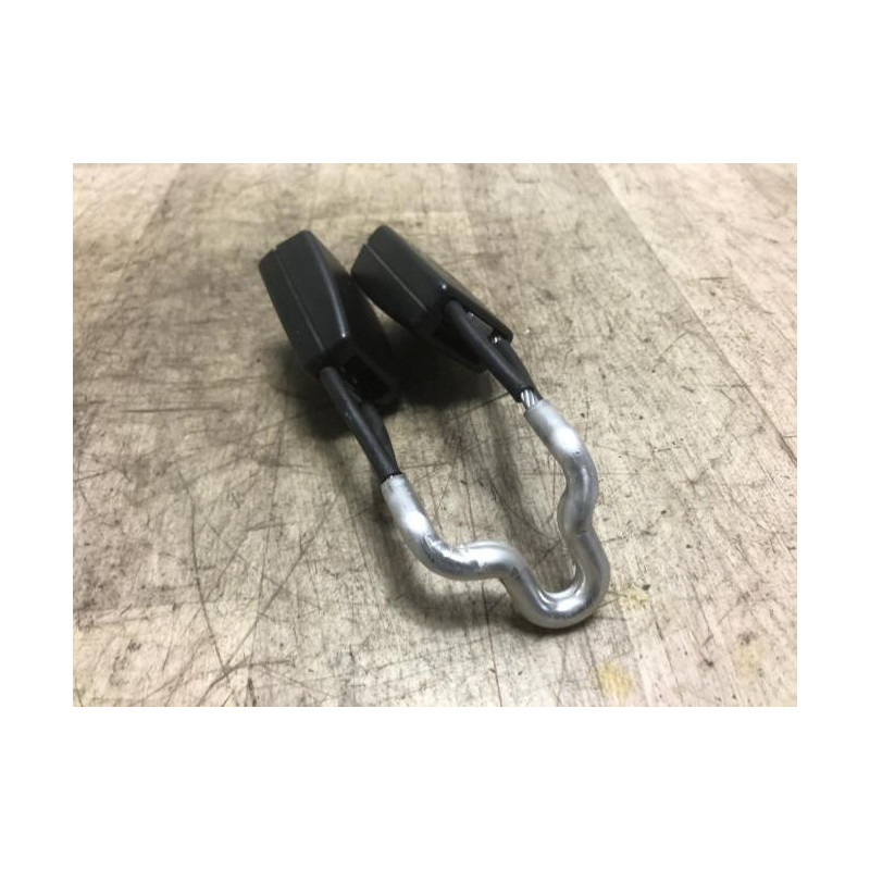 Attache ceinture arriere gauche SKODA FABIA 2 PHASE 2 d’occasion