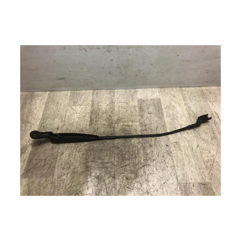 Bras essuie glace avant droit FIAT 500 2 PHASE 1 d’occasion