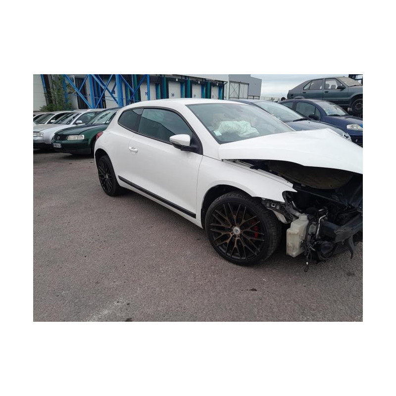 Panneau de porte avant gauche VOLKSWAGEN SCIROCCO 3 PHASE 1 COUPE d’occasion
