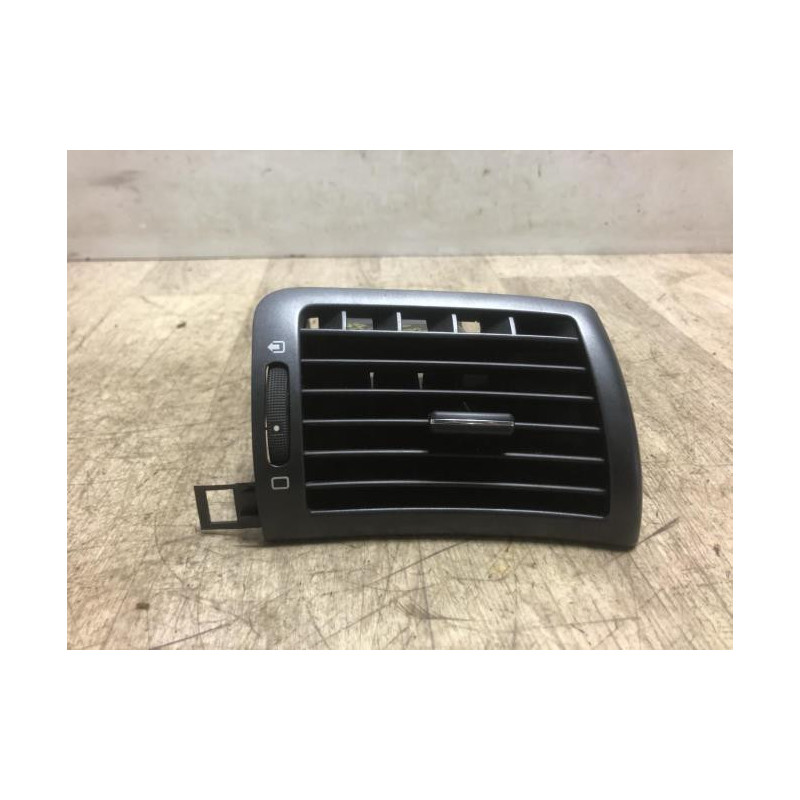 Aerateur tableau de bord avant droit PEUGEOT 407 COUPE d’occasion