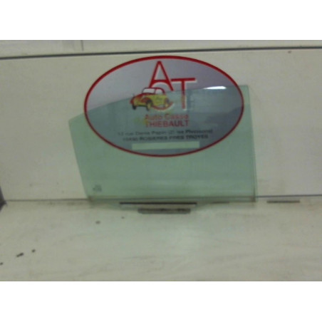 Vitre arriere droit TOYOTA AVENSIS II d’occasion