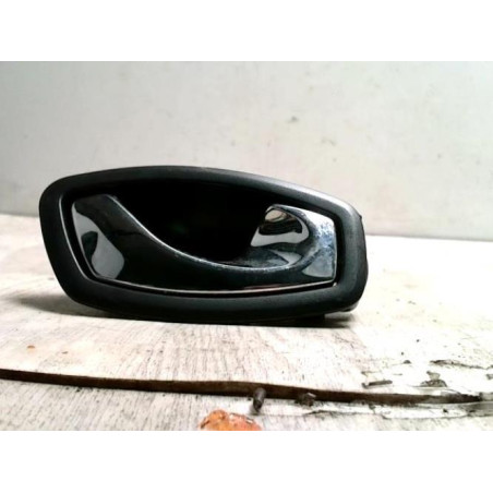 Poignee interieur avant droit RENAULT CAPTUR 1 PHASE 1 d’occasion
