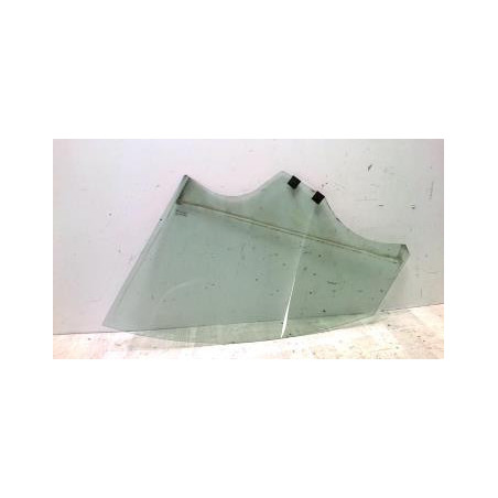 Vitre avant droit DACIA SANDERO 2 PHASE 1 d’occasion