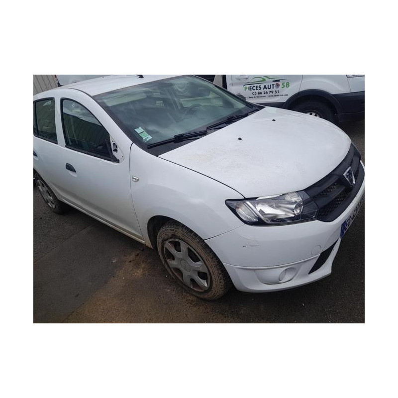 Vitre avant droit DACIA SANDERO 2 PHASE 1 d’occasion