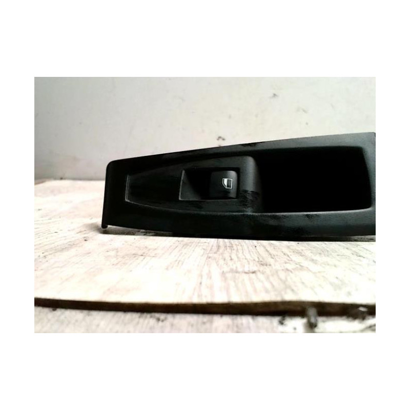 Interrupteur de leve vitre arriere droit BMW SERIE 2 F45 ACTIVE TOURER PHASE 2 d’occasion