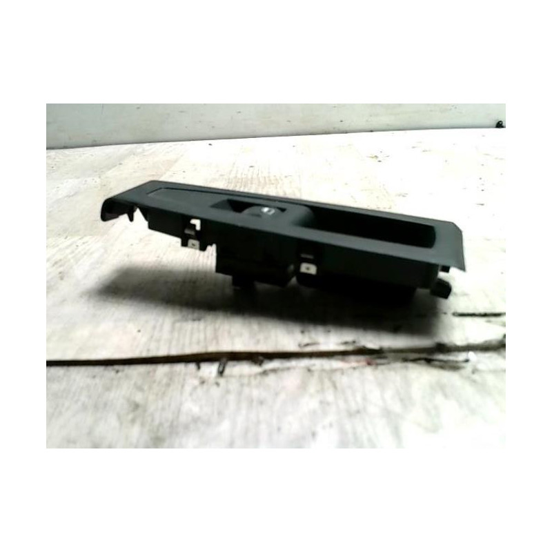Interrupteur de leve vitre avant droit BMW SERIE 2 F45 ACTIVE TOURER PHASE 2 d’occasion