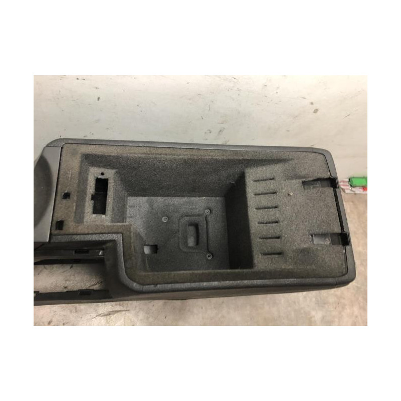 Console central (interieur plastique) PEUGEOT 407 COUPE d’occasion