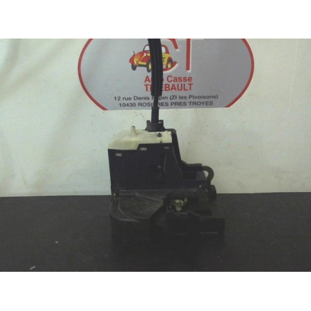 Serrure avant gauche RENAULT CLIO II PHASE 2 d’occasion