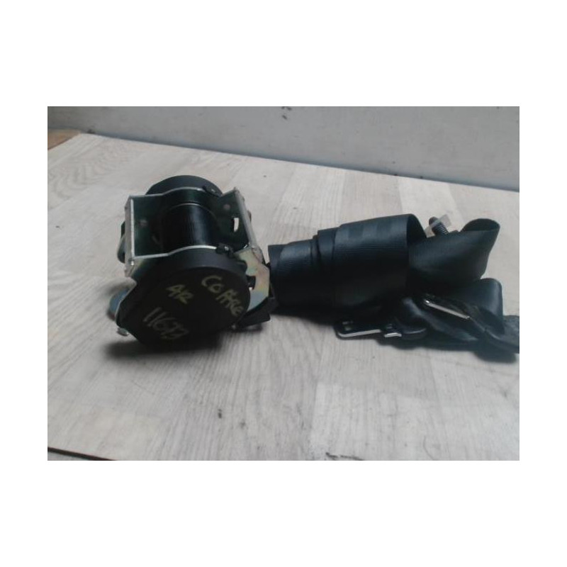 Ceinture arriere centre troisieme ligne DACIA SANDERO 1 d’occasion