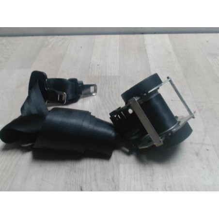 Ceinture arriere centre troisieme ligne DACIA SANDERO 1 d’occasion
