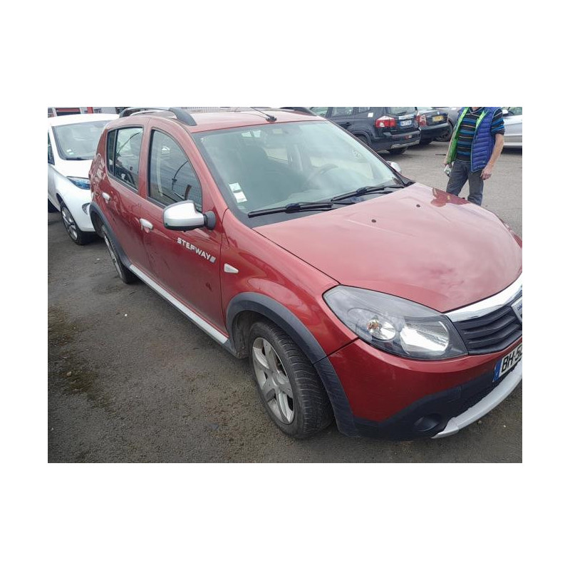 Capot DACIA SANDERO 1 d’occasion