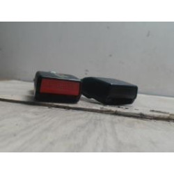 Attache ceinture arriere gauche DACIA SANDERO 1 d’occasion