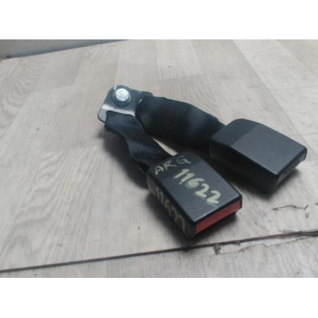 Attache ceinture arriere gauche DACIA SANDERO 1 d’occasion
