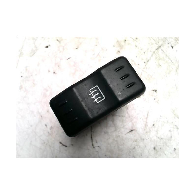 Commande degivrage lunette arriere DACIA LOGAN MCV 1 PHASE 1 BREAK d’occasion
