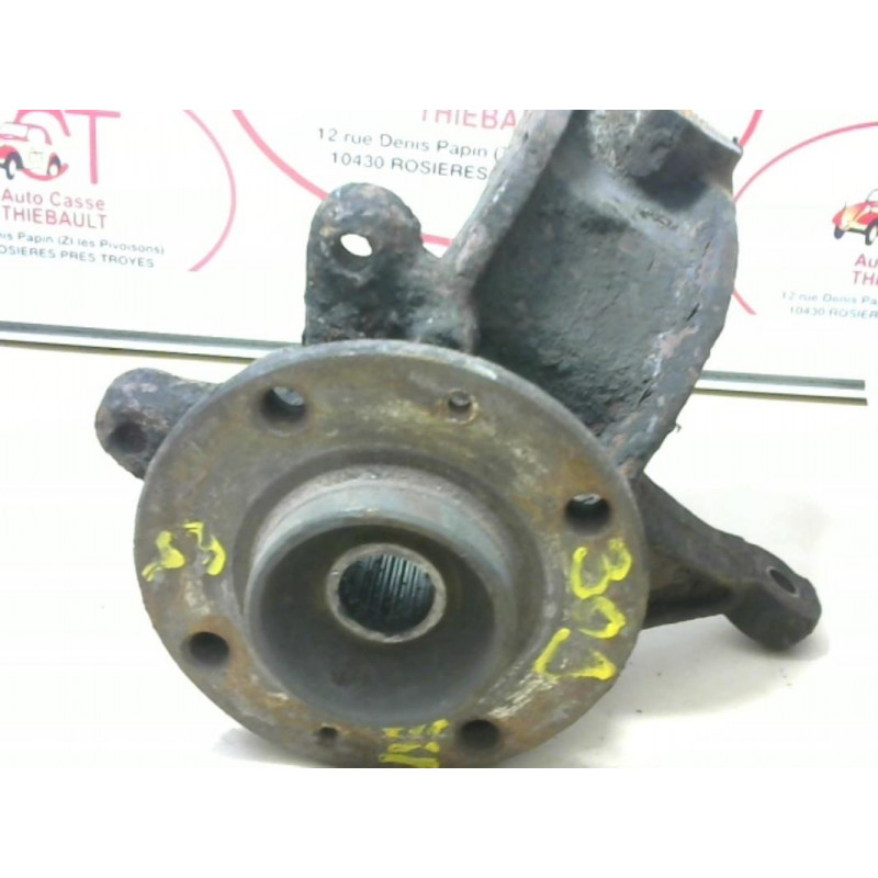 Fusee avant gauche PEUGEOT 309 d’occasion