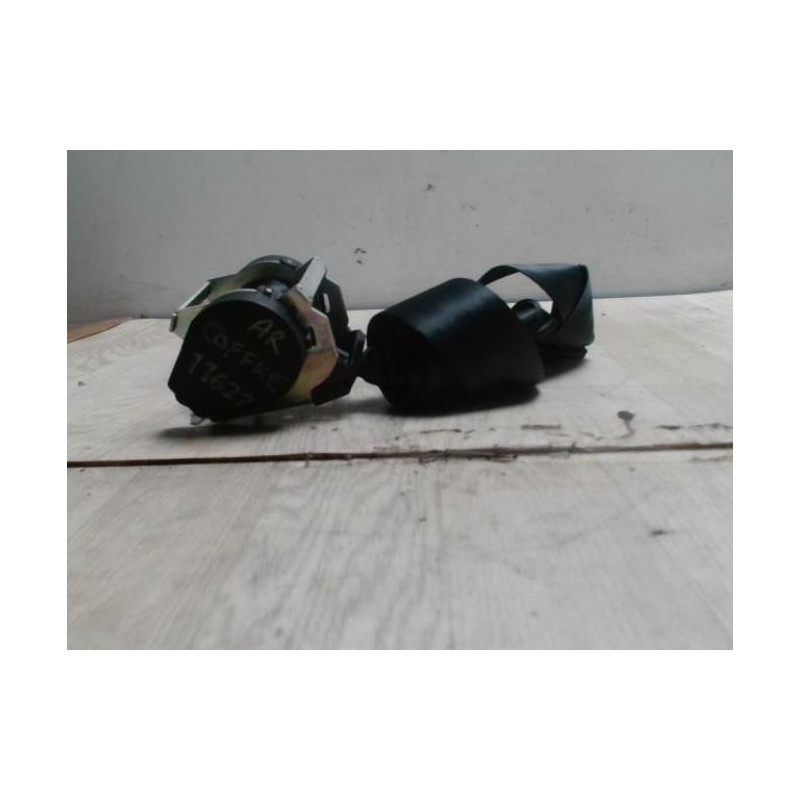 Ceinture arriere centre troisieme ligne DACIA SANDERO 1 d’occasion