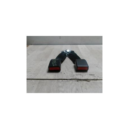 Attache ceinture arriere centrale DACIA SANDERO 1 d’occasion