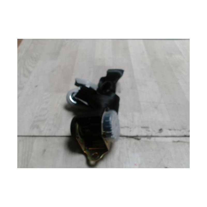 Ceinture arriere droit VOLKSWAGEN GOLF 4 d’occasion