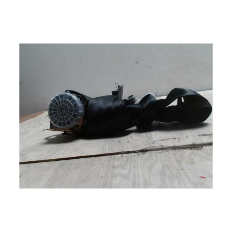 Ceinture arriere droit VOLKSWAGEN GOLF 4 d’occasion