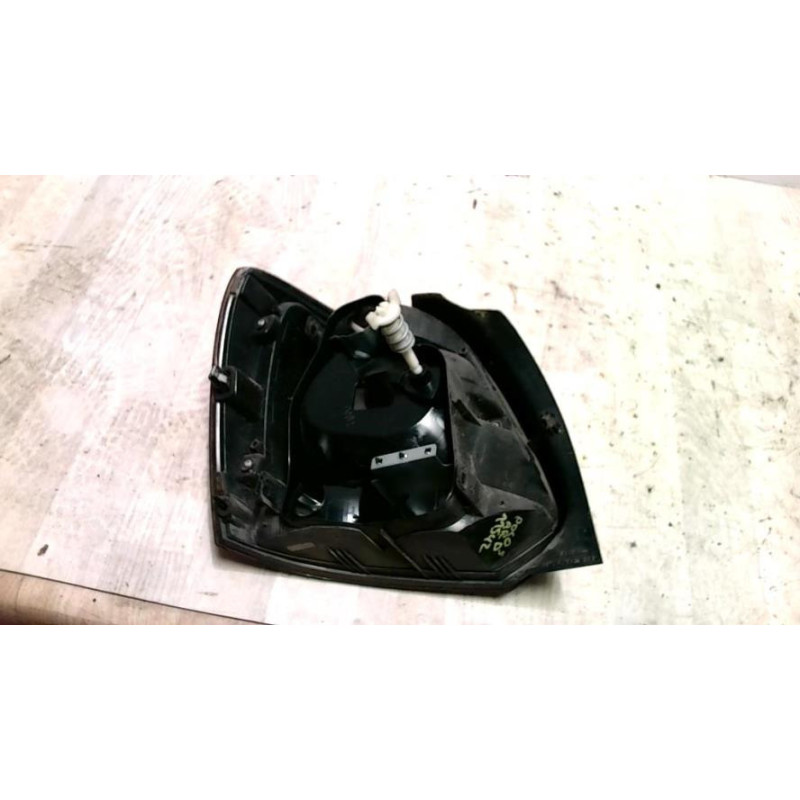 Feu arriere principal droit (feux) VOLKSWAGEN POLO 5 PHASE 1 d’occasion