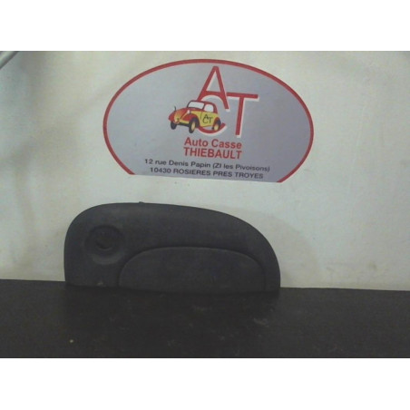 Poignee porte avant droit RENAULT KANGOO d’occasion