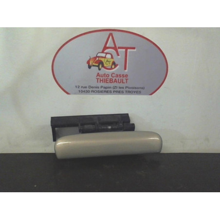 Poignee porte avant droit CITROEN PICASSO PICA 1.8 d’occasion