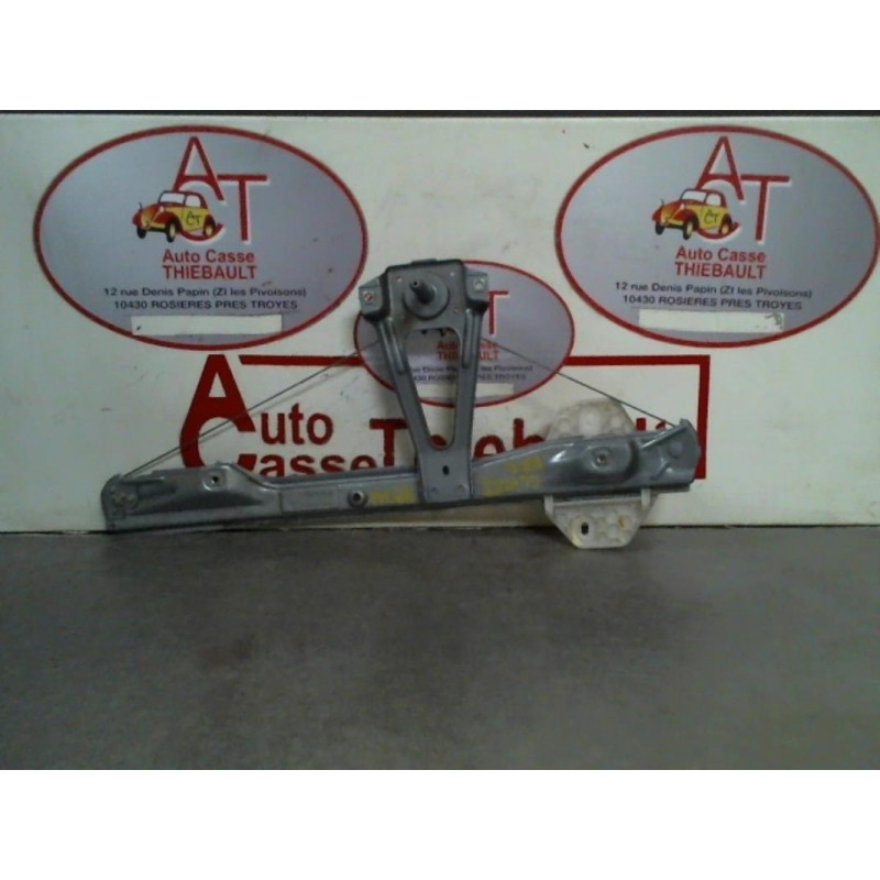 Leve vitre mecanique arriere droit RENAULT CLIO II PHASE 1 d’occasion