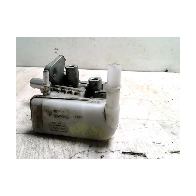 Maitre cylindre (freinage) FORD FIESTA 6 PHASE 1 d’occasion
