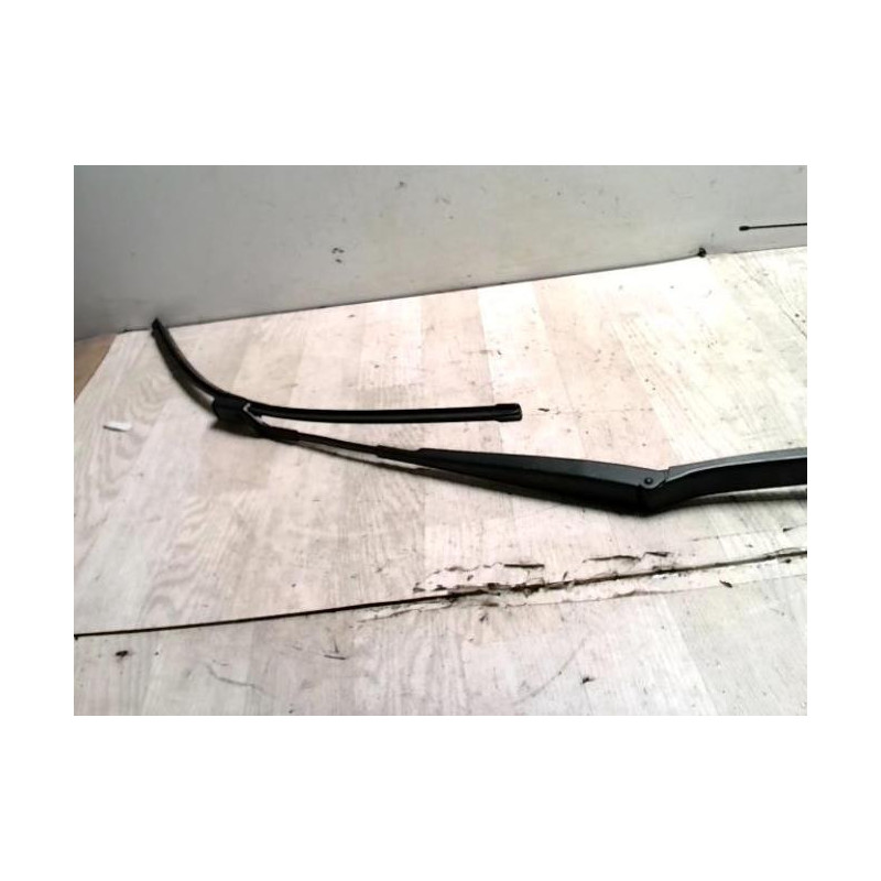 Bras essuie glace avant VOLKSWAGEN SCIROCCO 3 PHASE 1 COUPE d’occasion