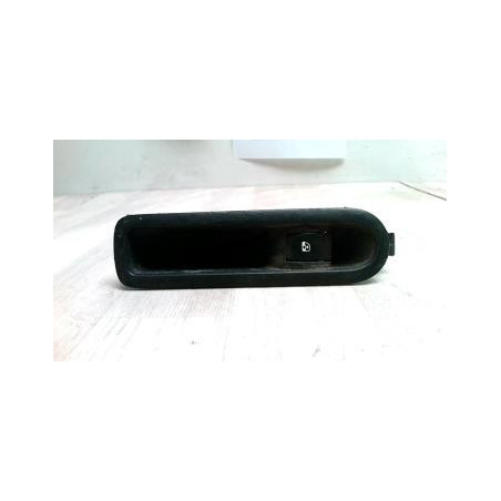 Interrupteur de leve vitre arriere droit RENAULT SCENIC 2 PHASE 1 d’occasion