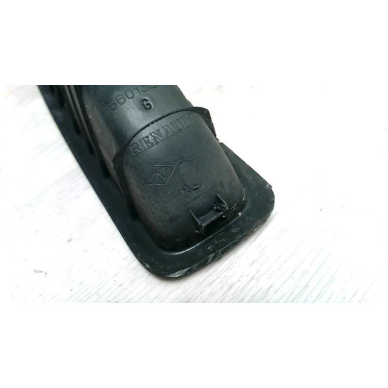 Interrupteur de leve vitre arriere droit RENAULT SCENIC 2 PHASE 1 d’occasion