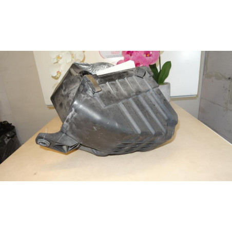 Boitier filtre a air VOLKSWAGEN PASSAT V (3B2) d’occasion