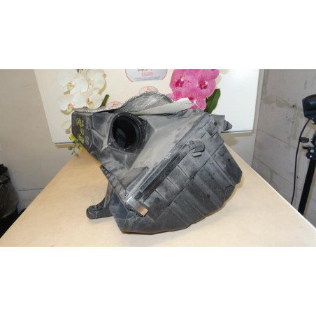 Boitier filtre a air VOLKSWAGEN PASSAT V (3B2) d’occasion