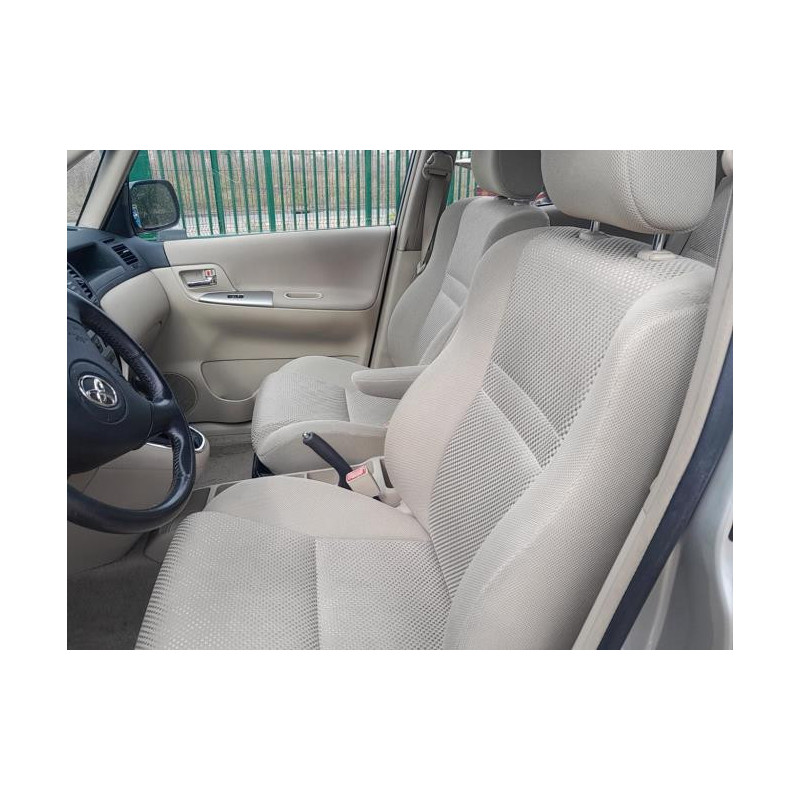 Vitre avant droit TOYOTA COROLLA VERSO 1 d’occasion
