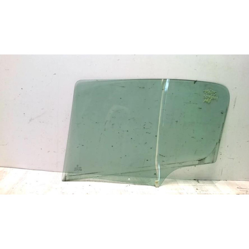 Vitre arriere droit VOLKSWAGEN GOLF 5 d’occasion