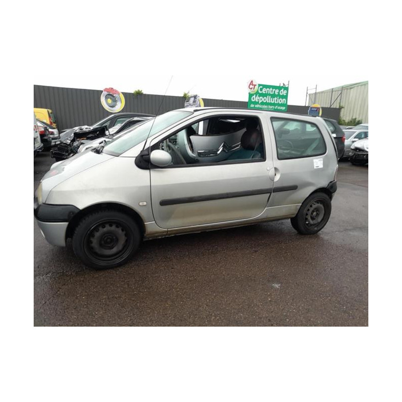 Vitre avant droit RENAULT TWINGO 1 PHASE 3 d’occasion
