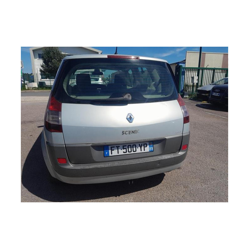 Support de pare chocs avant RENAULT SCENIC 2 PHASE 1 d’occasion