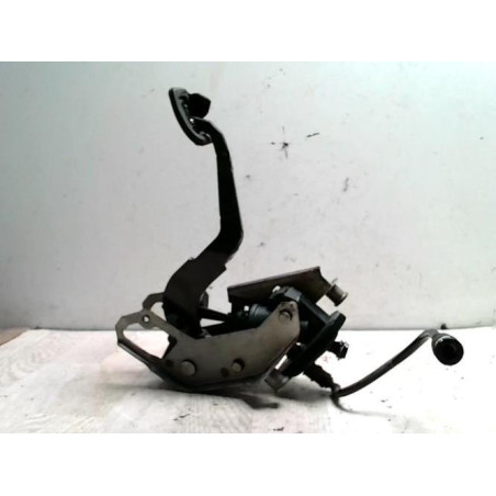 Pedalier d'embrayage FORD FIESTA 6 PHASE 1 d’occasion