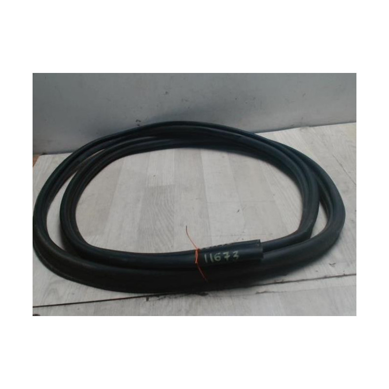 Joint de coffre DACIA SANDERO 1 d’occasion