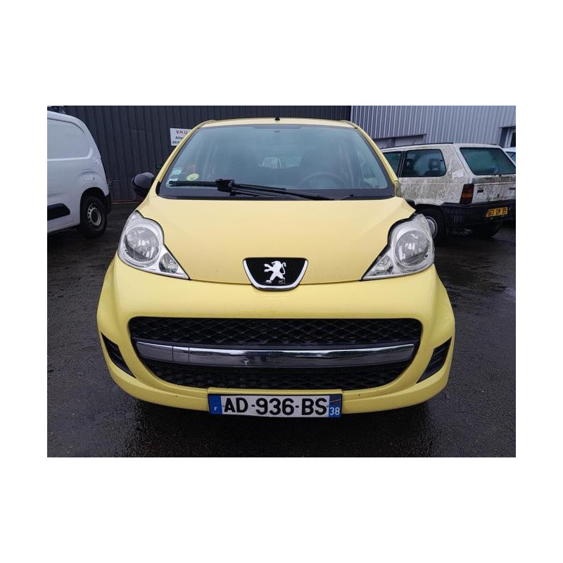 Ceinture avant gauche PEUGEOT 107 PHASE 2 d’occasion