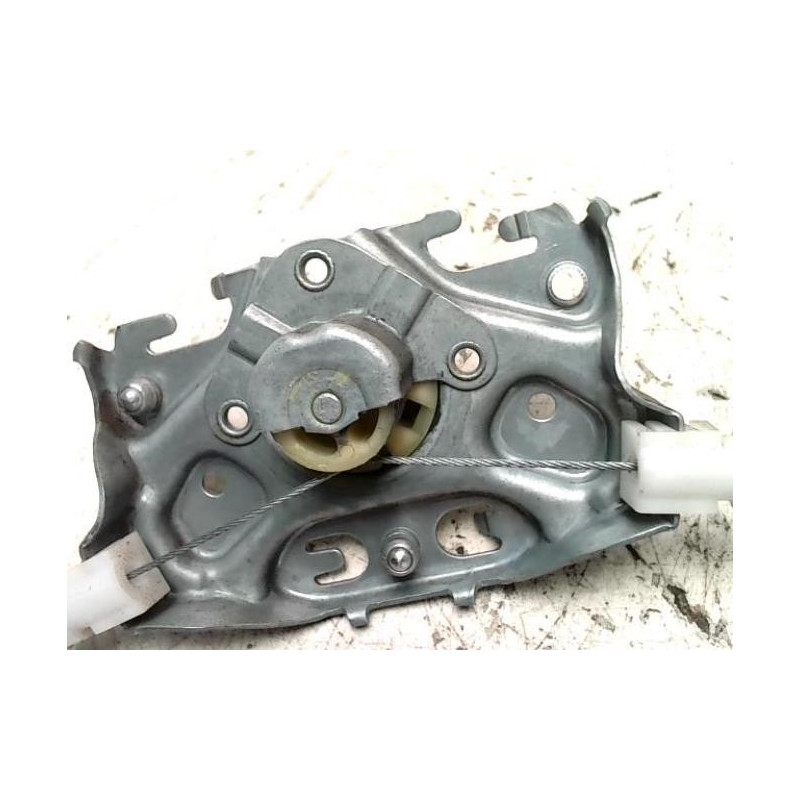 Leve vitre mecanique arriere gauche PEUGEOT 307 PHASE 1 d’occasion