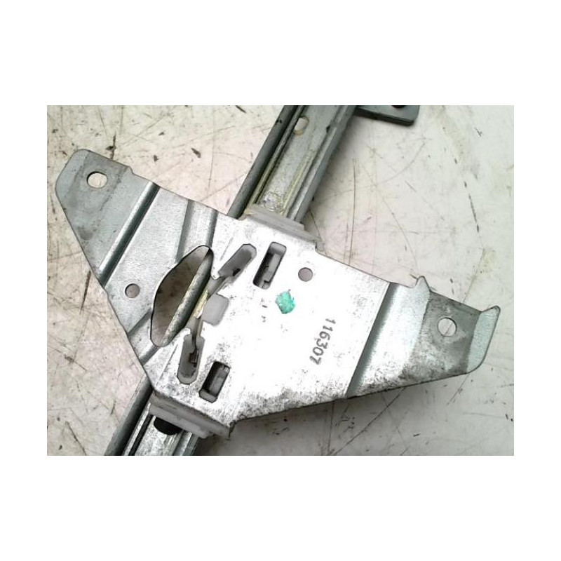 Leve vitre mecanique arriere gauche PEUGEOT 307 PHASE 1 d’occasion
