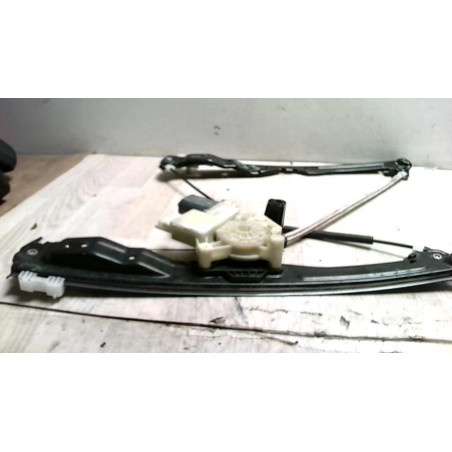 Leve vitre electrique avant droit PEUGEOT 308 2 SW PHASE 2 BREAK d’occasion