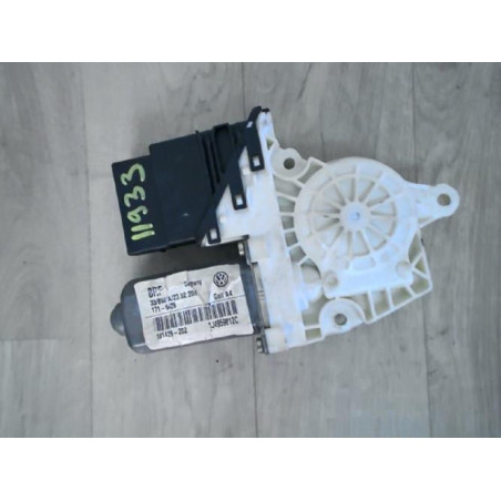 Moteur leve vitre arriere droit VOLKSWAGEN GOLF 4 d’occasion