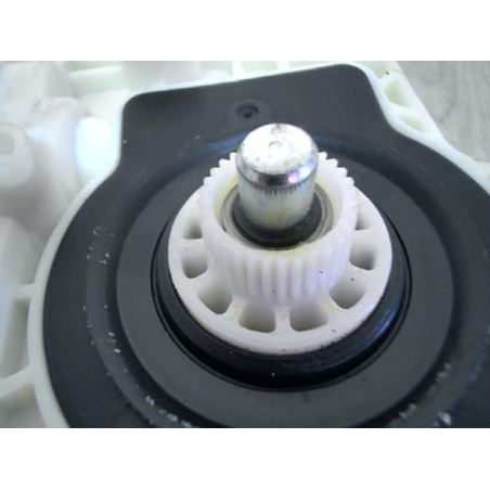 Moteur leve vitre arriere droit VOLKSWAGEN GOLF 4 d’occasion