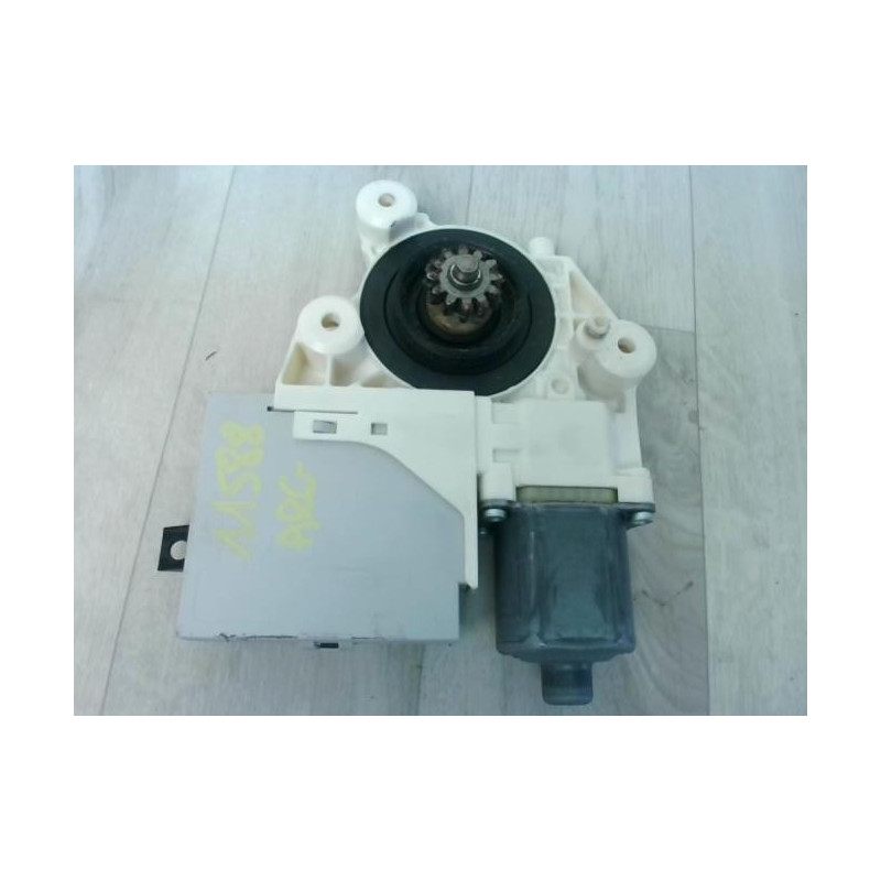 Moteur leve vitre arriere gauche FORD FOCUS 2 PHASE 1 d’occasion