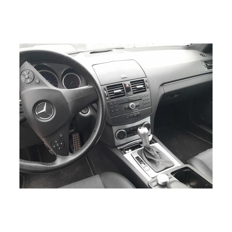 Pare brise MERCEDES CLASSE C 204 PHASE 1 BREAK d’occasion