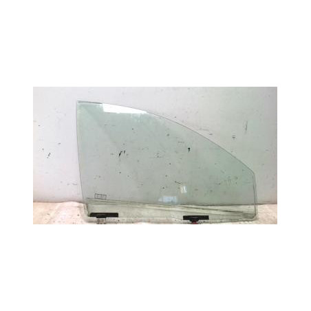 Vitre avant droit TOYOTA YARIS 1 PHASE 1 d’occasion